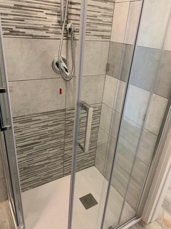Apartamento La Conchiglia A Marina Marina Di Carrara Exterior foto