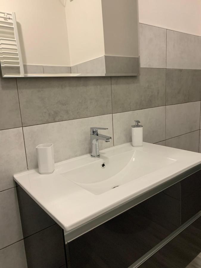 Apartamento La Conchiglia A Marina Marina Di Carrara Exterior foto