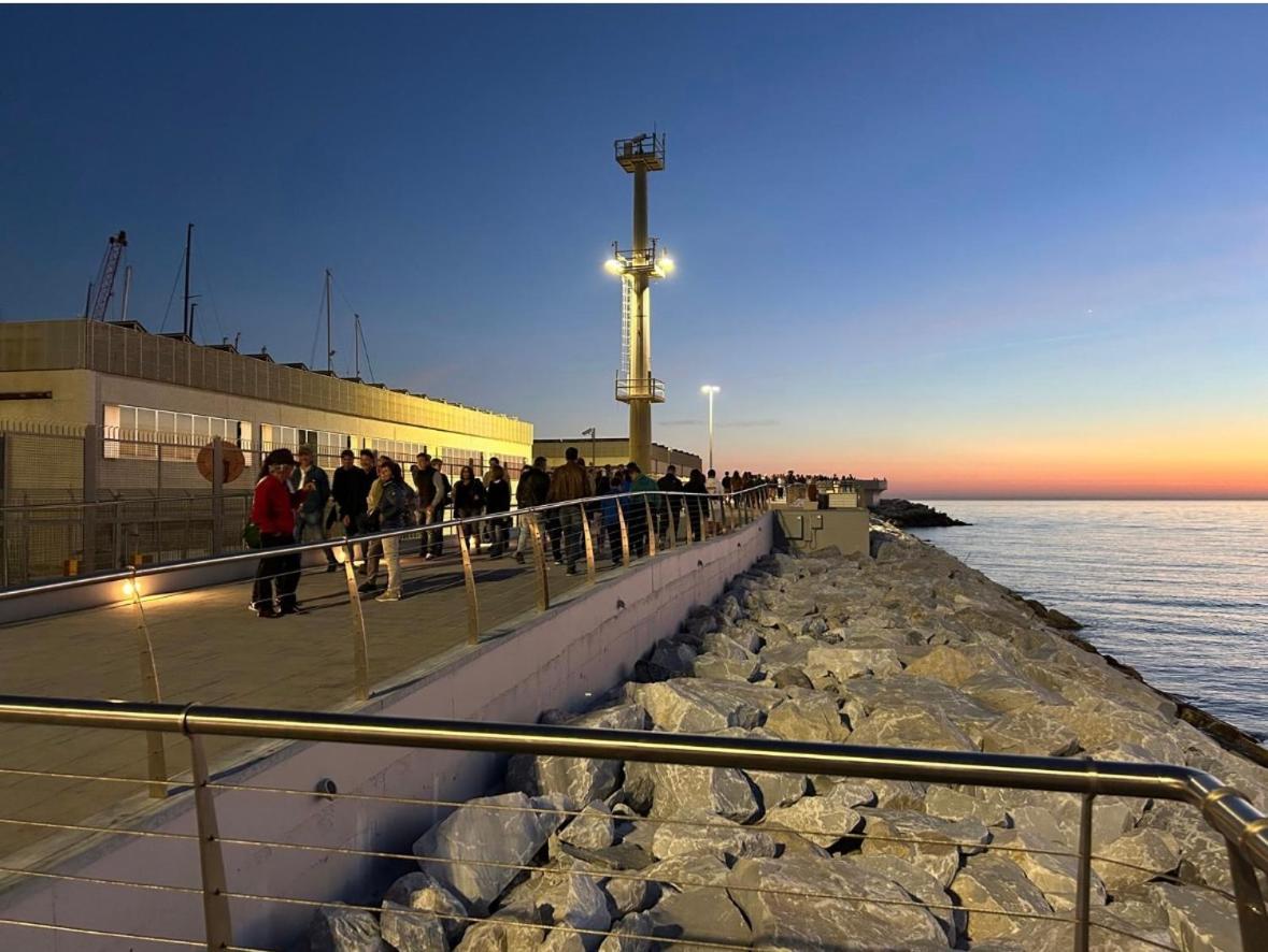 Apartamento La Conchiglia A Marina Marina Di Carrara Exterior foto